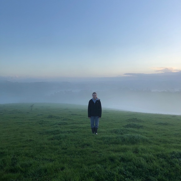 Meet your Posher, Erin - Picture 1 of 1